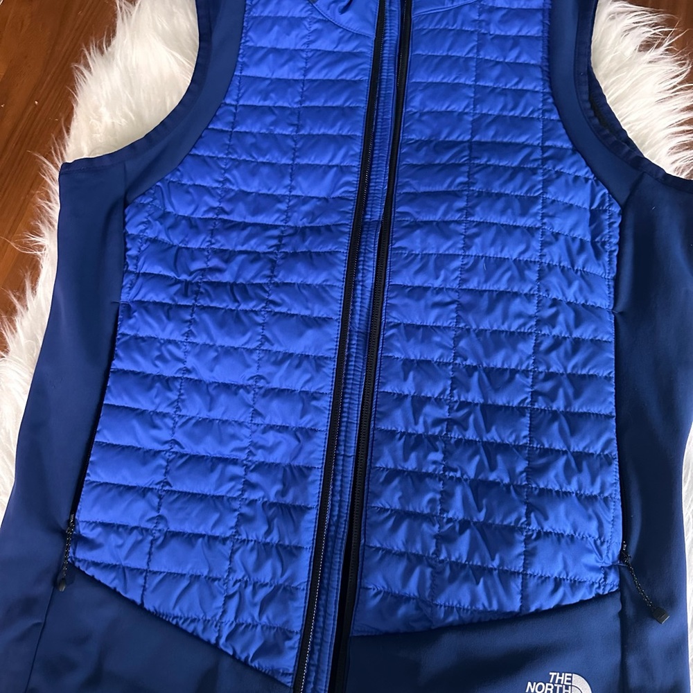 The North Face Women’s Medium ThermoBall™ Eco Vest – Blue – Excellent Condition